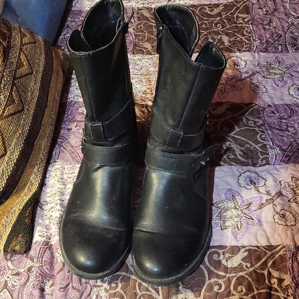 Stylish Black Women's Boots